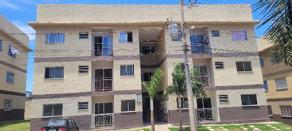 Vende-se em Cidade Ocidental-GO  apto, 95.99 de área total, 47.95 de área privativa,  2_qto(s), a.serv, WC, 1_sala(s), cozinha, 1_vaga(s) de garagem.