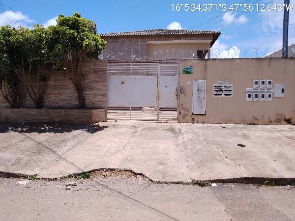 Vende-se em Cidade Ocidental-GO  apto, 53.34 de área privativa,  2_qto(s), WC, 1_sala(s), cozinha, 1_vaga(s) de garagem.