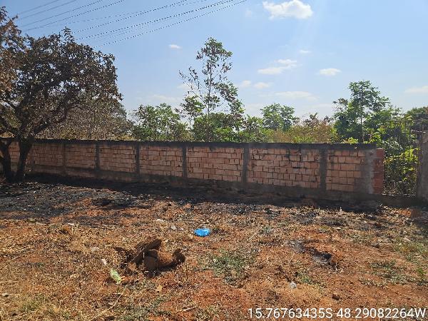 Vende-se em Aguas Lindas De Goias-GO  Terreno, 2000.00 de área do terreno.