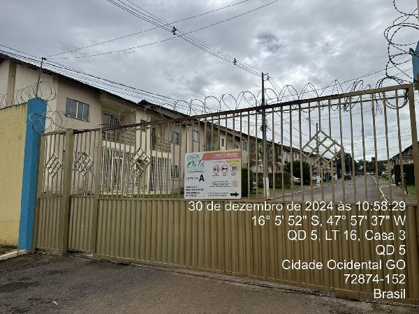 Vende-se em Cidade Ocidental-GO  apto, 55.63 de área privativa,  2_qto(s), WC, 1_sala(s), cozinha, 1_vaga(s) de garagem.