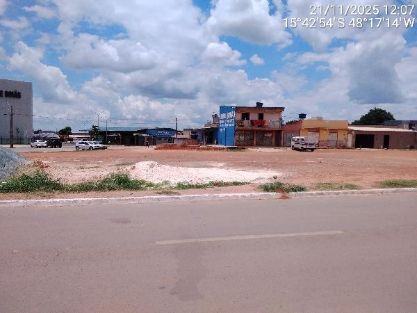 Vende-se em Aguas Lindas De Goias-GO  Terreno, 360.80 de área do terreno.