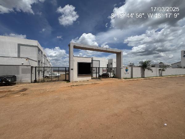 Vende-se em Aguas Lindas De Goias-GO  apto, 43.19 de área total, 43.19 de área privativa,  2_qto(s), varanda, a.serv, WC, 1_sala(s), cozinha, 1_vaga(s) de garagem.