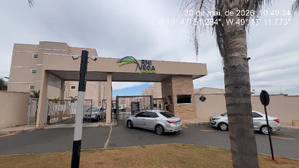 Vende-se em Aparecida De Goiania-GO  apto, 94.69 de área total, 45.65 de área privativa,  2_qto(s), a.serv, WC, 1_sala(s), cozinha, 1_vaga(s) de garagem.