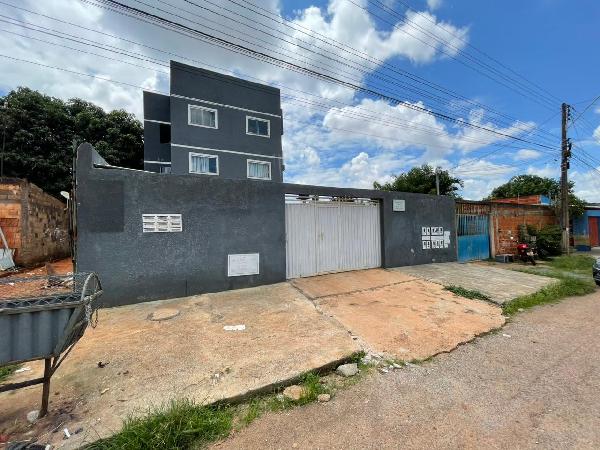 Vende-se em Aguas Lindas De Goias-GO  apto, 51.20 de área privativa,  2_qto(s), a.serv, WC, 1_sala(s), cozinha.