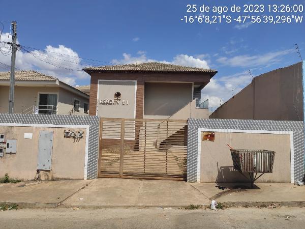 Vende-se em Cidade Ocidental-GO  apto, 83.02 de área total, 50.11 de área privativa,  2_qto(s), WC, 1_sala(s), cozinha, Terraco, 1_vaga(s) de garagem.