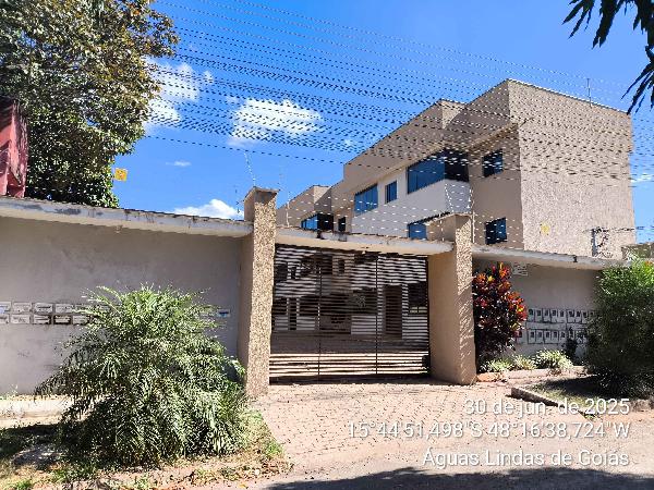 Vende-se em Aguas Lindas De Goias-GO  apto, 68.28 de área total, 51.62 de área privativa,  2_qto(s), a.serv, WC, 1_sala(s), cozinha, 1_vaga(s) de garagem.