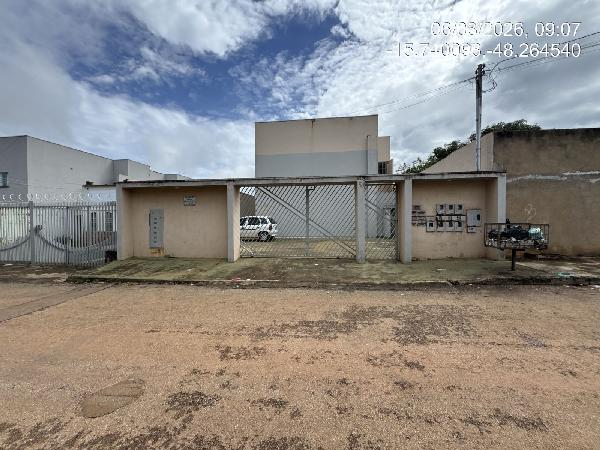 Vende-se em Aguas Lindas De Goias-GO  apto, 53.56 de área total, 53.56 de área privativa,  2_qto(s), a.serv, WC, 1_sala(s), cozinha, 1_vaga(s) de garagem.