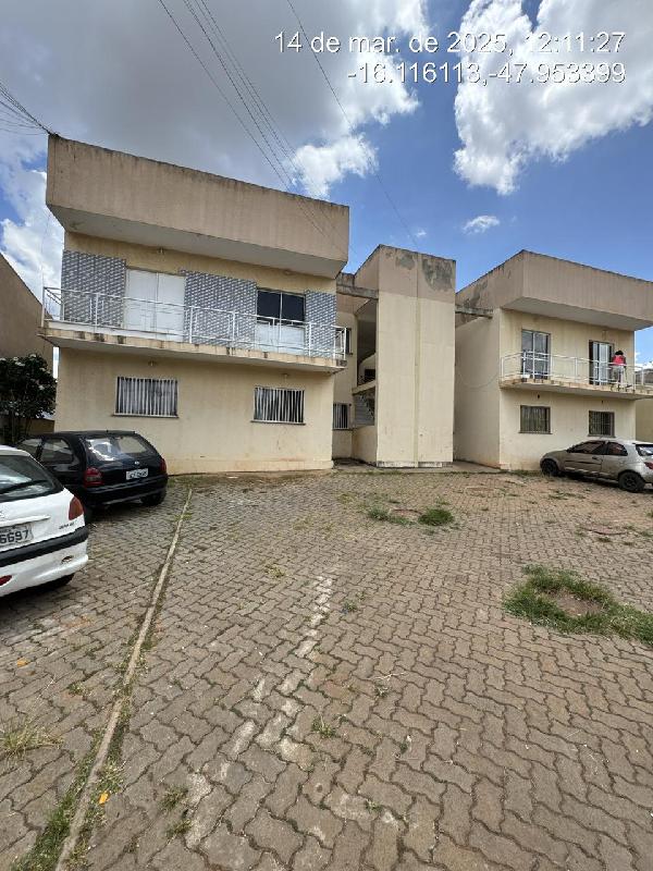 Vende-se em Cidade Ocidental-GO  apto, 75.52 de área total, 50.30 de área privativa,  2_qto(s), WC, 1_sala(s), cozinha.