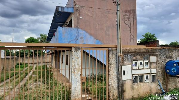 Vende-se em Aguas Lindas De Goias-GO  apto, 47.27 de área total, 42.88 de área privativa,  2_qto(s), a.serv, WC, 1_sala(s), cozinha.