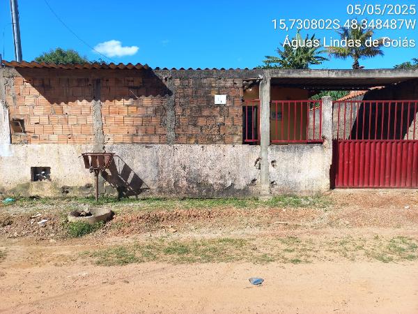 Vende-se em Aguas Lindas De Goias-GO  Casa, 67.93 de área total, 67.93 de área privativa, 250.00 de área do terreno,  3_qto(s), a.serv, WC, 1_sala(s), cozinha.