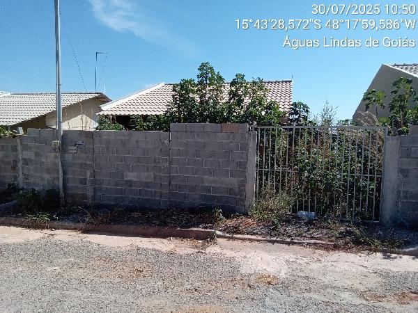 Vende-se em Aguas Lindas De Goias-GO  Casa, 95.62 de área total, 95.62 de área privativa, 203.50 de área do terreno,  2_qto(s), a.serv, WC, 1_sala(s), cozinha.