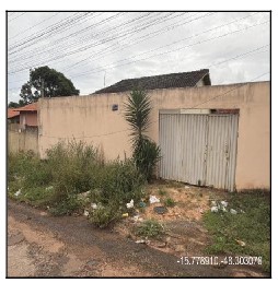 Vende-se em Aguas Lindas De Goias-GO  Casa, 67.30 de área privativa, 203.00 de área do terreno,  2_qto(s), varanda, a.serv, WC, 1_sala(s), cozinha.
