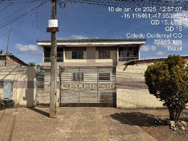 Vende-se em Cidade Ocidental-GO  apto, 81.91 de área total, 46.10 de área privativa,  2_qto(s), WC, 1_sala(s), cozinha, 1_vaga(s) de garagem.