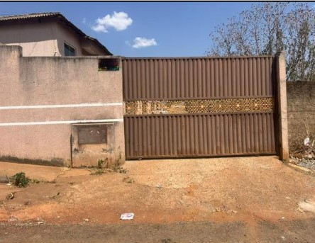Vende-se em Cidade Ocidental-GO  apto, 48.65 de área privativa,  2_qto(s), WC, 1_sala(s), sacada, cozinha, 1_vaga(s) de garagem.