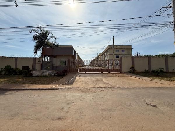 Vende-se em Cidade Ocidental-GO  apto, 97.88 de área total, 47.95 de área privativa,  2_qto(s), varanda, a.serv, WC, 1_sala(s), cozinha, 1_vaga(s) de garagem.
