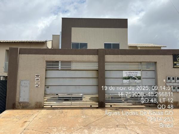 Vende-se em Aguas Lindas De Goias-GO  apto, 90.83 de área total, 59.01 de área privativa,  2_qto(s), a.serv, WC, 1_sala(s), cozinha.