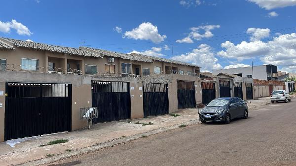Vende-se em Aguas Lindas De Goias-GO  Casa, 98.47 de área total, 68.58 de área privativa, 95.13 de área do terreno,  2_qto(s), a.serv, WC, WC Emp, 1_sala(s), 1 lavabo(s), cozinha, 1_vaga(s) de
