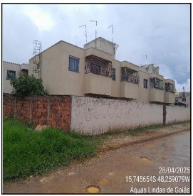 Vende-se em Aguas Lindas De Goias-GO  apto, 52.51 de área privativa,  2_qto(s), varanda, WC, 1_sala(s), cozinha.