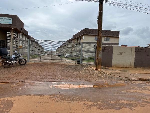 Vende-se em Cidade Ocidental-GO  apto, 53.32 de área privativa,  2_qto(s), WC, 1_sala(s), cozinha, 1_vaga(s) de garagem.