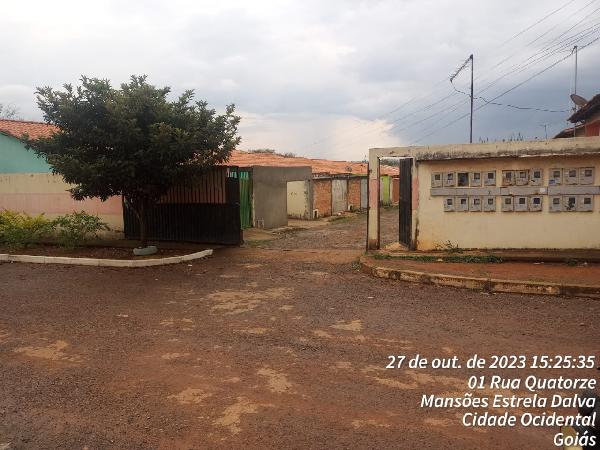 Vende-se em Cidade Ocidental-GO  Casa, 50.90 de área total, 50.90 de área privativa, 125.00 de área do terreno,  2_qto(s), a.serv, WC, 1_sala(s), sacada, cozinha, 1_vaga(s) de garagem.