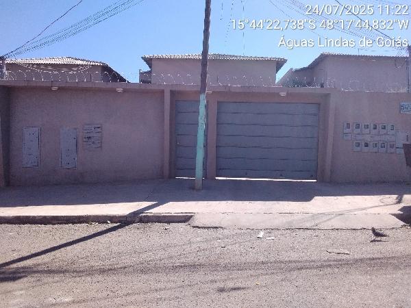 Vende-se em Aguas Lindas De Goias-GO  apto, 62.87 de área total, 55.82 de área privativa,  2_qto(s), a.serv, WC, 1_sala(s), cozinha.