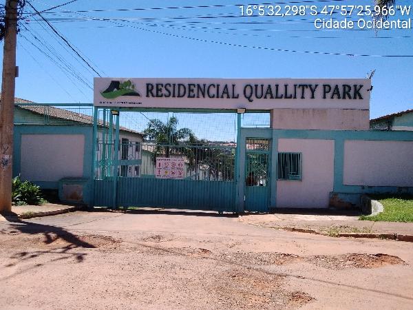 Vende-se em Cidade Ocidental-GO  apto, 50.23 de área privativa,  2_qto(s), a.serv, WC, 1_sala(s), cozinha, 1_vaga(s) de garagem.