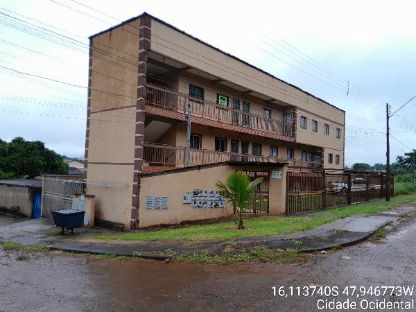 Vende-se em Cidade Ocidental-GO  apto, 48.00 de área privativa,  2_qto(s), a.serv, WC, 1_sala(s), cozinha, 1_vaga(s) de garagem.