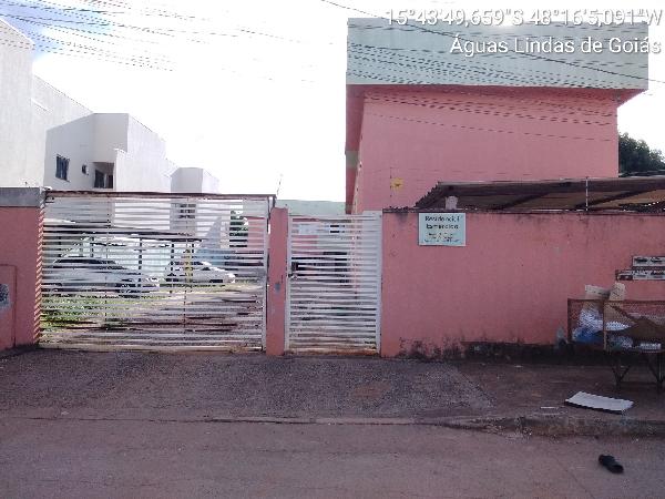 Vende-se em Aguas Lindas De Goias-GO  apto, 48.94 de área total, 48.94 de área privativa,  2_qto(s), a.serv, WC, 1_sala(s), cozinha.