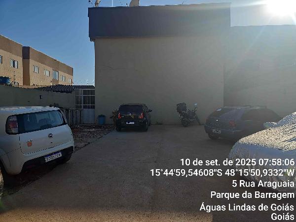 Vende-se em Aguas Lindas De Goias-GO  apto, 100.98 de área total, 57.05 de área privativa,  2_qto(s), a.serv, WC, 1_sala(s), cozinha.