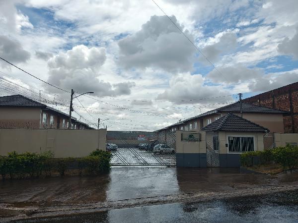 Vende-se em Aguas Lindas De Goias-GO  apto, 45.72 de área privativa,  2_qto(s), a.serv, WC, 1_sala(s), cozinha, 1_vaga(s) de garagem.