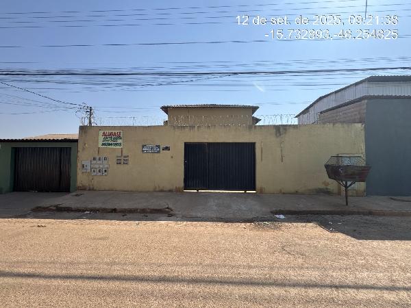 Vende-se em Aguas Lindas De Goias-GO  apto, 55.27 de área total, 55.27 de área privativa,  2_qto(s), a.serv, WC, 1_sala(s), cozinha, 1_vaga(s) de garagem.