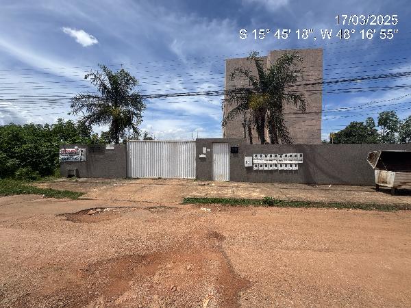 Vende-se em Aguas Lindas De Goias-GO  apto, 61.48 de área total, 73.98 de área privativa,  2_qto(s), varanda, WC, 1_sala(s), cozinha.