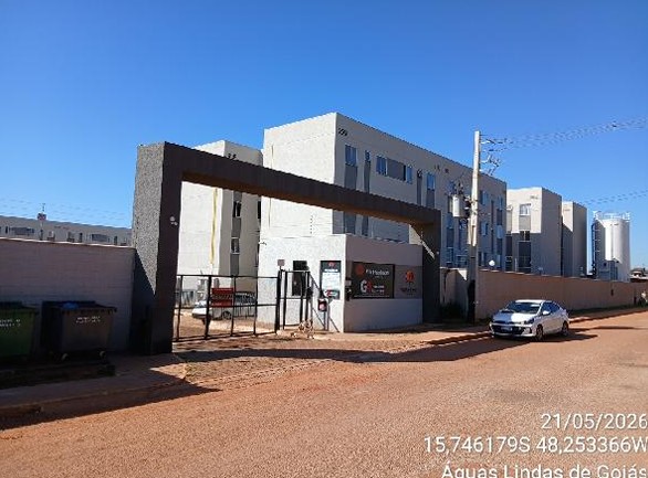 Vende-se em Aguas Lindas De Goias-GO  apto, 53.98 de área privativa,  2_qto(s), varanda, a.serv, WC, 1_sala(s), cozinha, 1_vaga(s) de garagem.