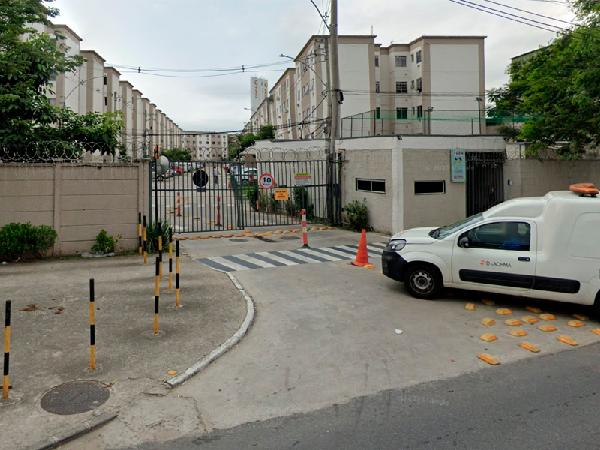 Vende-se em Rio De Janeiro-RJ  apto, 40.00 de área total, 40.00 de área privativa, 0.00 de área do terreno.