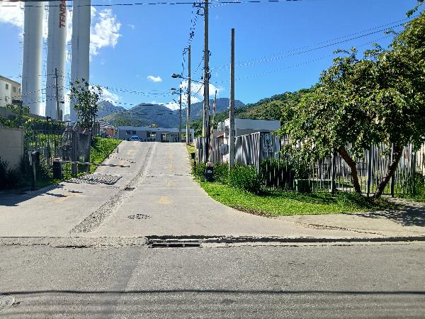Vende-se em Rio De Janeiro-RJ  apto, 40.54 de área total, 40.54 de área privativa,  2_qto(s), a.serv, WC, 1_sala(s), cozinha.