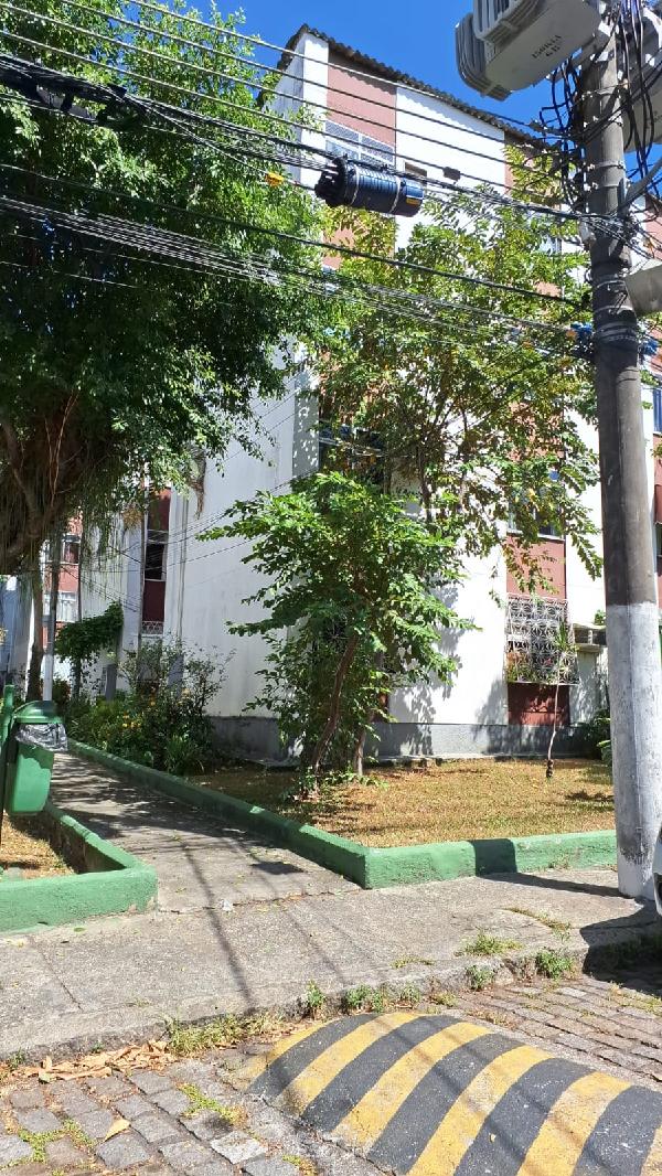 Vende-se em Rio De Janeiro-RJ  apto, 50.00 de área total, 50.00 de área privativa,  2_qto(s), a.serv, WC, 1_sala(s), cozinha.