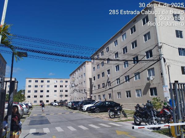 Vende-se em Rio De Janeiro-RJ  apto, 40.00 de área total, 40.00 de área privativa,  2_qto(s), a.serv, WC, 1_sala(s), cozinha, 1_vaga(s) de garagem.