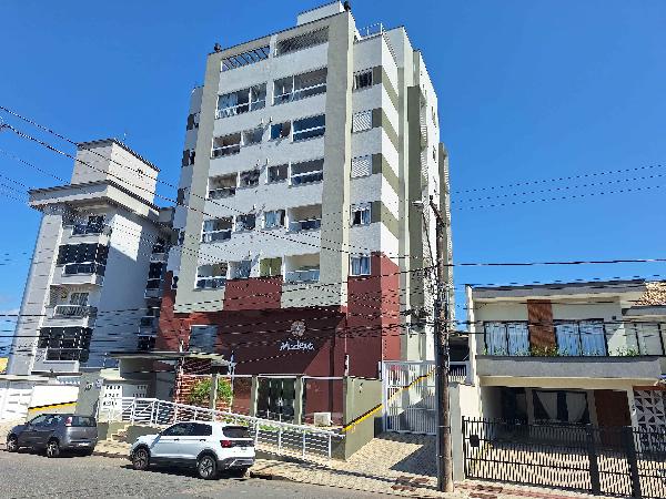 Vende-se em Joinville-SC  apto, 201.32 de área total, 156.76 de área privativa,  3_qto(s), a.serv, WC, 1_sala(s), cozinha, Terraco, 2_vaga(s) de garagem.