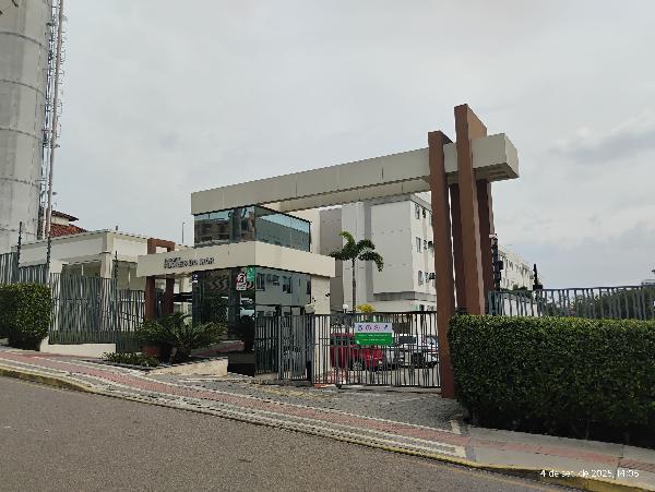 Vende-se em Sao Jose-SC  apto, 74.02 de área total, 40.28 de área privativa,  2_qto(s), WC, 1_sala(s), cozinha, 1_vaga(s) de garagem.