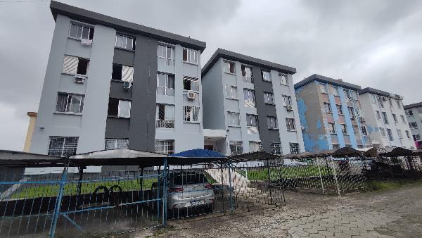 Vende-se em Criciuma-SC  apto, 75.22 de área total, 67.92 de área privativa,  3_qto(s), a.serv, WC, 1_sala(s), cozinha.