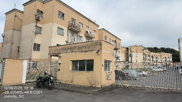 Vende-se em Joinville-SC  apto, 45.41 de área privativa,  2_qto(s), WC, 1_sala(s), cozinha, 1_vaga(s) de garagem.