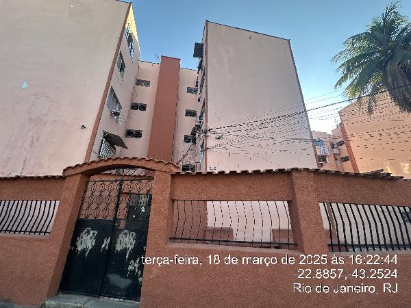 Vende-se em Rio De Janeiro-RJ  apto, 38.00 de área total, 38.00 de área privativa,  2_qto(s), WC, 1_sala(s), cozinha.