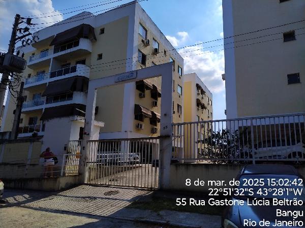 Vende-se em Rio De Janeiro-RJ  apto, 57.00 de área total, 56.85 de área privativa,  2_qto(s), 1_sala(s), cozinha.