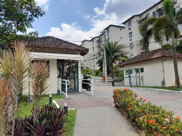 Vende-se em Rio De Janeiro-RJ  apto, 48.00 de área total, 48.00 de área privativa,  2_qto(s), WC, 1_sala(s), cozinha.
