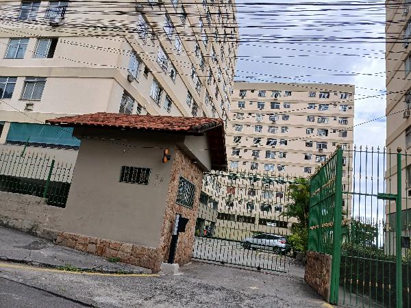 Vende-se em Rio De Janeiro-RJ  apto, 68.00 de área privativa, 4045.00 de área do terreno,  2_qto(s), a.serv, WC, 1_sala(s), cozinha, 1_vaga(s) de garagem.