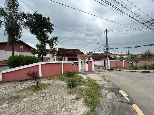 Vende-se em Rio De Janeiro-RJ  apto, 53.00 de área total, 53.00 de área privativa,  2_qto(s), a.serv, WC, 1_sala(s), cozinha.
