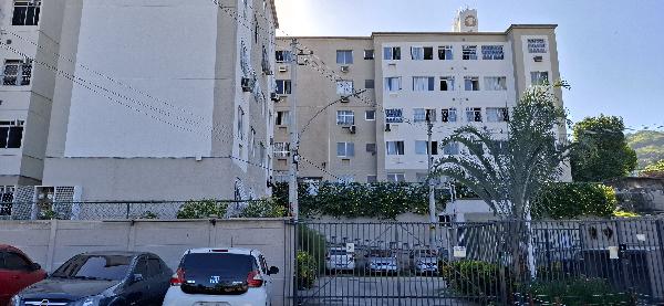 Vende-se em Rio De Janeiro-RJ  apto, 41.00 de área total, 41.00 de área privativa,  2_qto(s), WC, 1_sala(s), cozinha.