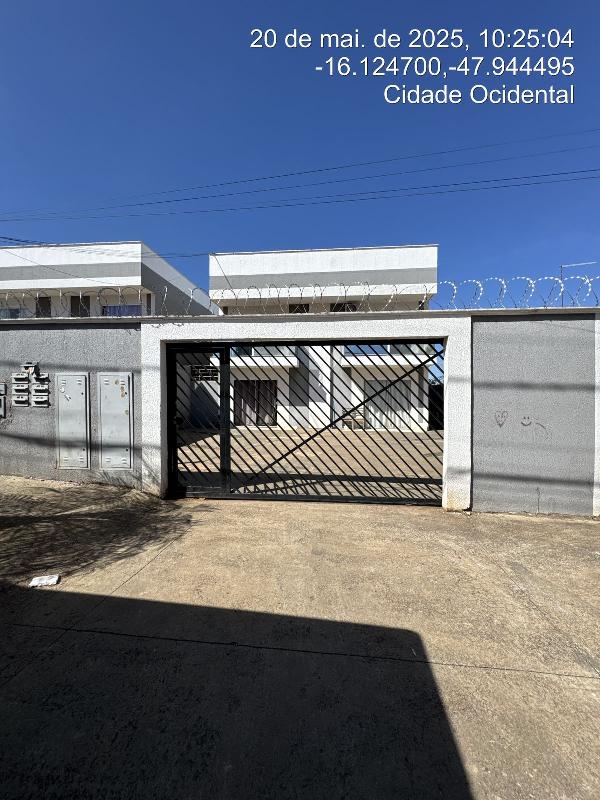 Vende-se em Cidade Ocidental-GO  apto, 84.53 de área total, 59.69 de área privativa,  2_qto(s), a.serv, WC, 1_sala(s), cozinha, 1_vaga(s) de garagem.