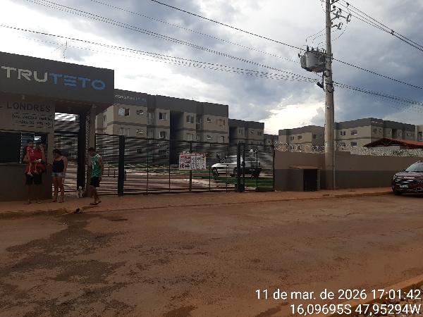 Vende-se em Cidade Ocidental-GO  apto, 84.63 de área total, 41.78 de área privativa,  2_qto(s), a.serv, WC, 1_sala(s), cozinha, 1_vaga(s) de garagem.