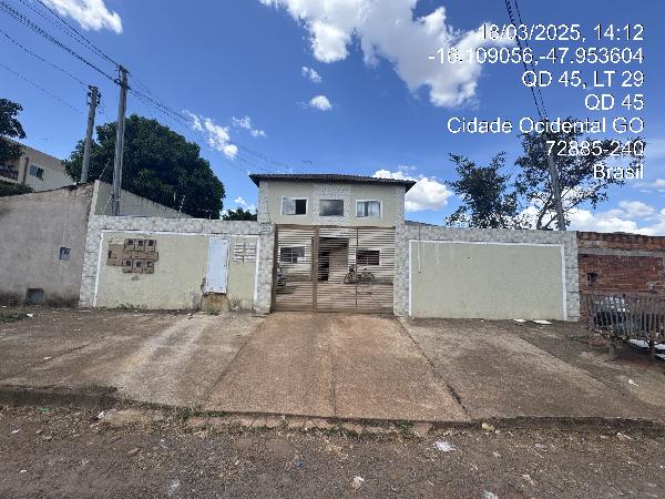 Vende-se em Cidade Ocidental-GO  apto, 74.93 de área total, 49.09 de área privativa,  2_qto(s), a.serv, WC, 1_sala(s), cozinha, 1_vaga(s) de garagem.